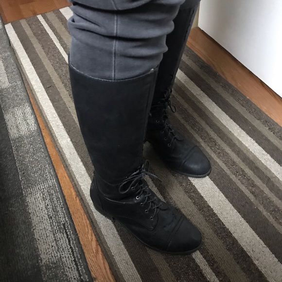 Ed Hardy knee high boots - Picture 1 of 9